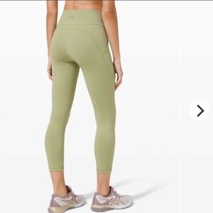 Lululemon Invigorate High-Rise Crop 23" Vista Green Everlux lycra sz 6 like new